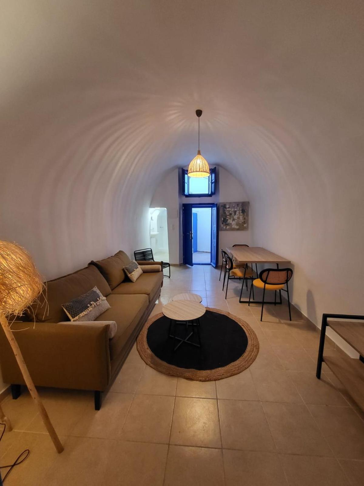 Luxury Cave Houses Mesaria Exterior photo