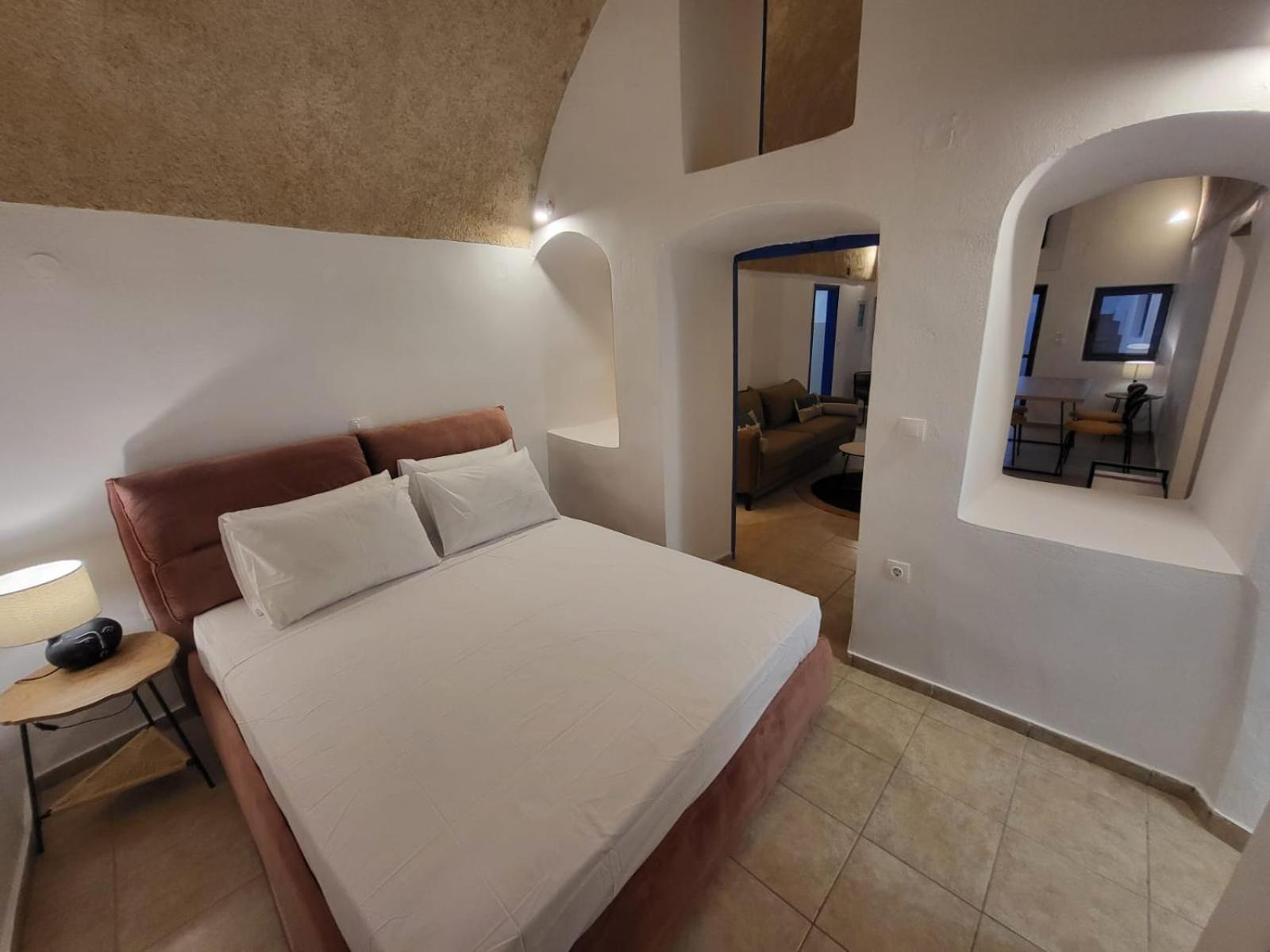 Luxury Cave Houses Mesaria Exterior photo