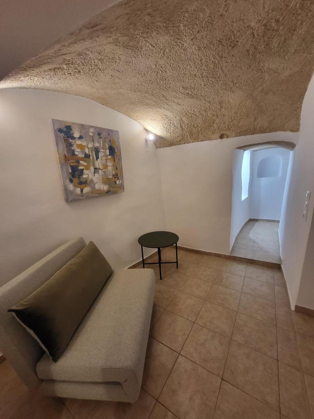 Luxury Cave Houses Mesaria Exterior photo
