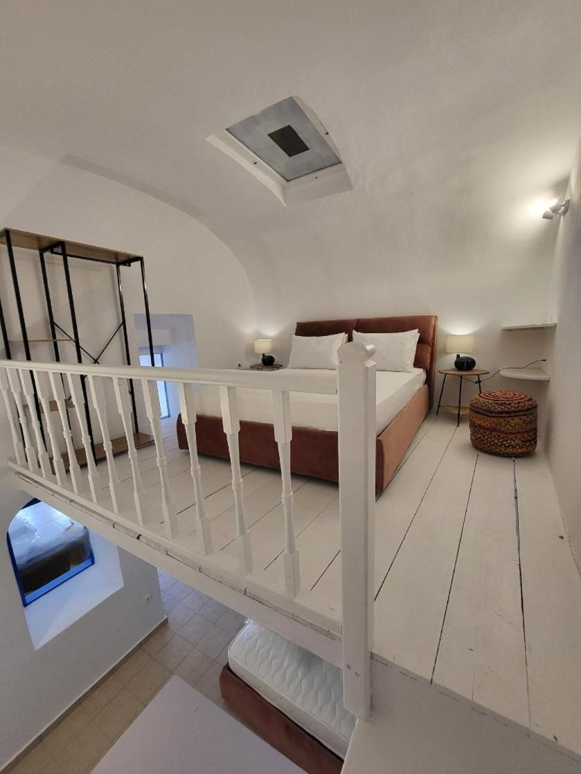 Luxury Cave Houses Mesaria Exterior photo